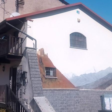 Casa Del Rustico, Indipendente Vista Sacra Con Dipinto Villa Caprie Kültér fotó