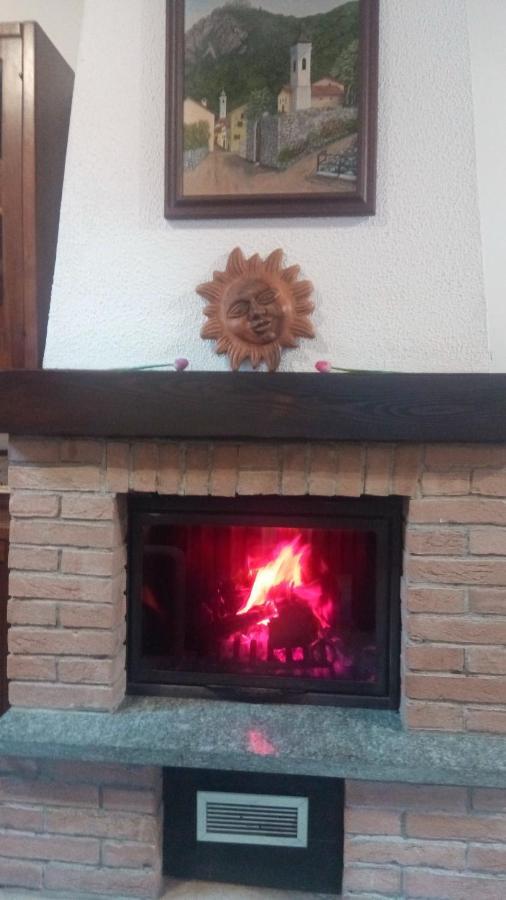Casa Del Rustico, Indipendente Vista Sacra Con Dipinto Villa Caprie Kültér fotó