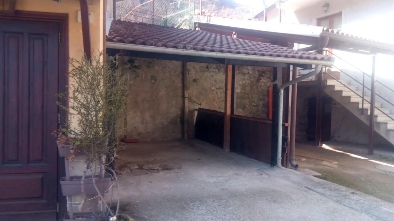 Casa Del Rustico, Indipendente Vista Sacra Con Dipinto Villa Caprie Kültér fotó