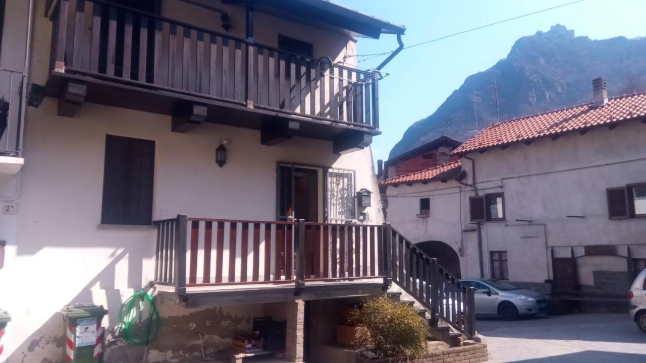 Casa Del Rustico, Indipendente Vista Sacra Con Dipinto Villa Caprie Kültér fotó