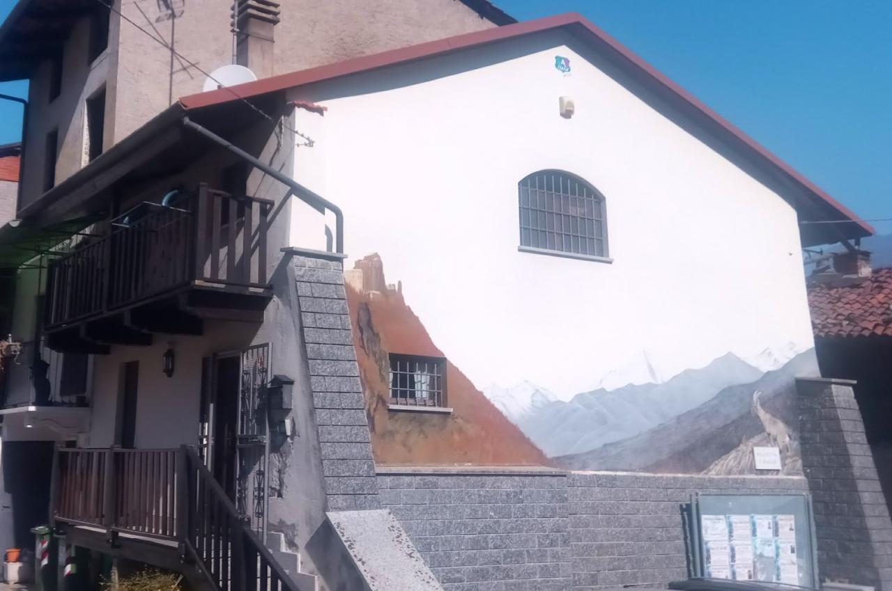Casa Del Rustico, Indipendente Vista Sacra Con Dipinto Villa Caprie Kültér fotó